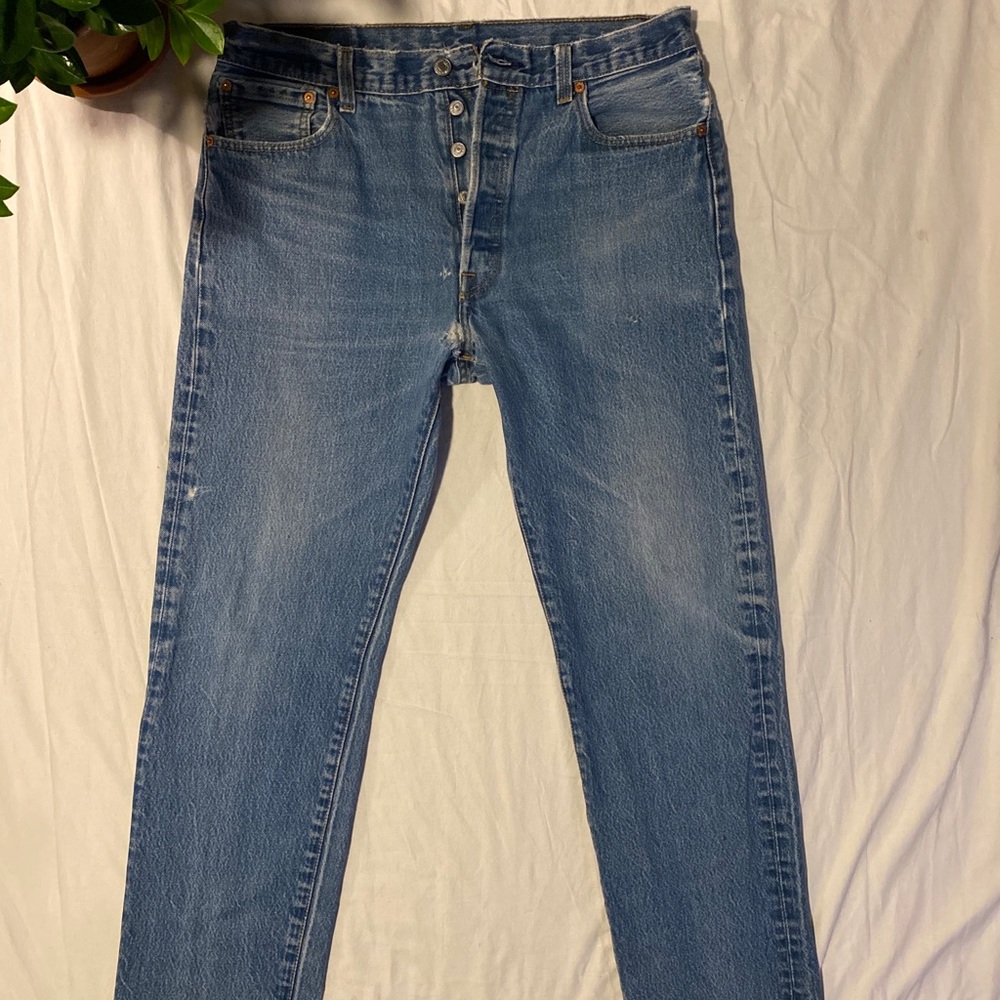 VTG Levi’s 501 Light Washed Jeans 36x30